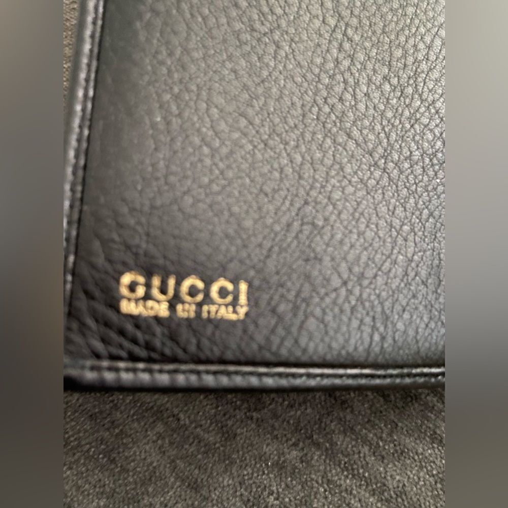 Authentic RARE GUCCI HORSESHOE black and gold amazing leather wallet! New - Picture 2 of 7